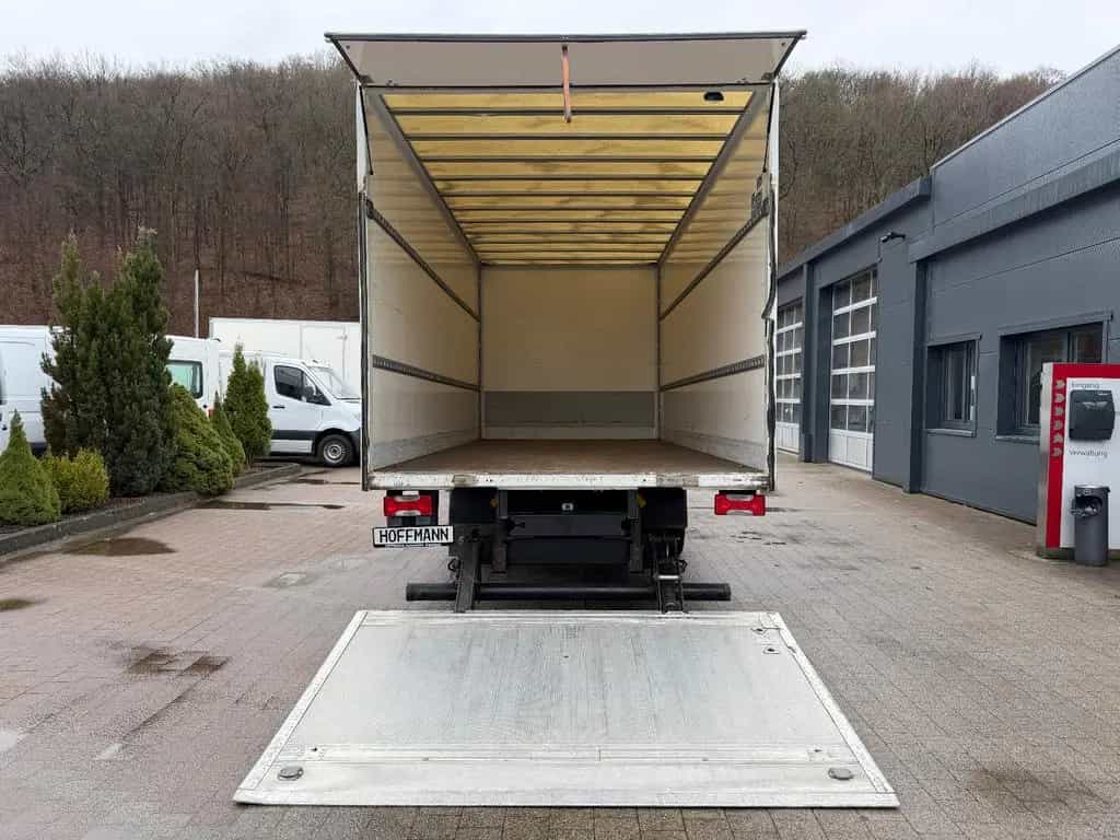 Iveco Daily 70C170 Automatik Koffer Ladebordwand 7,2t 06/2015-photo-29