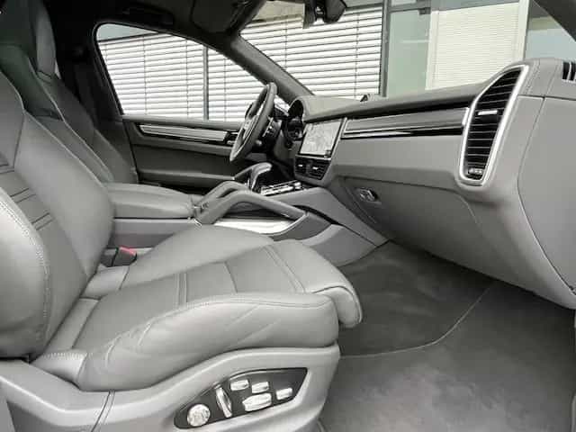 Porsche Cayenne Turbo MATRIX ACC HUD PANO VIEW 09/2019-photo-21