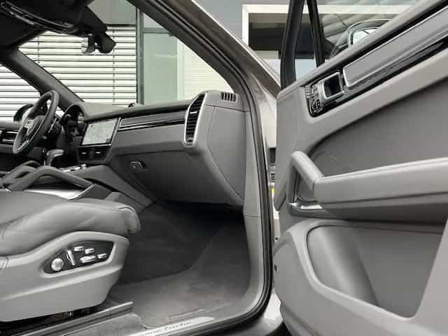 Porsche Cayenne Turbo MATRIX ACC HUD PANO VIEW 09/2019-photo-22