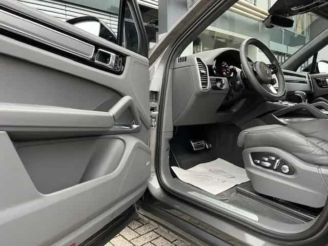 Porsche Cayenne Turbo MATRIX ACC HUD PANO VIEW 09/2019-photo-9