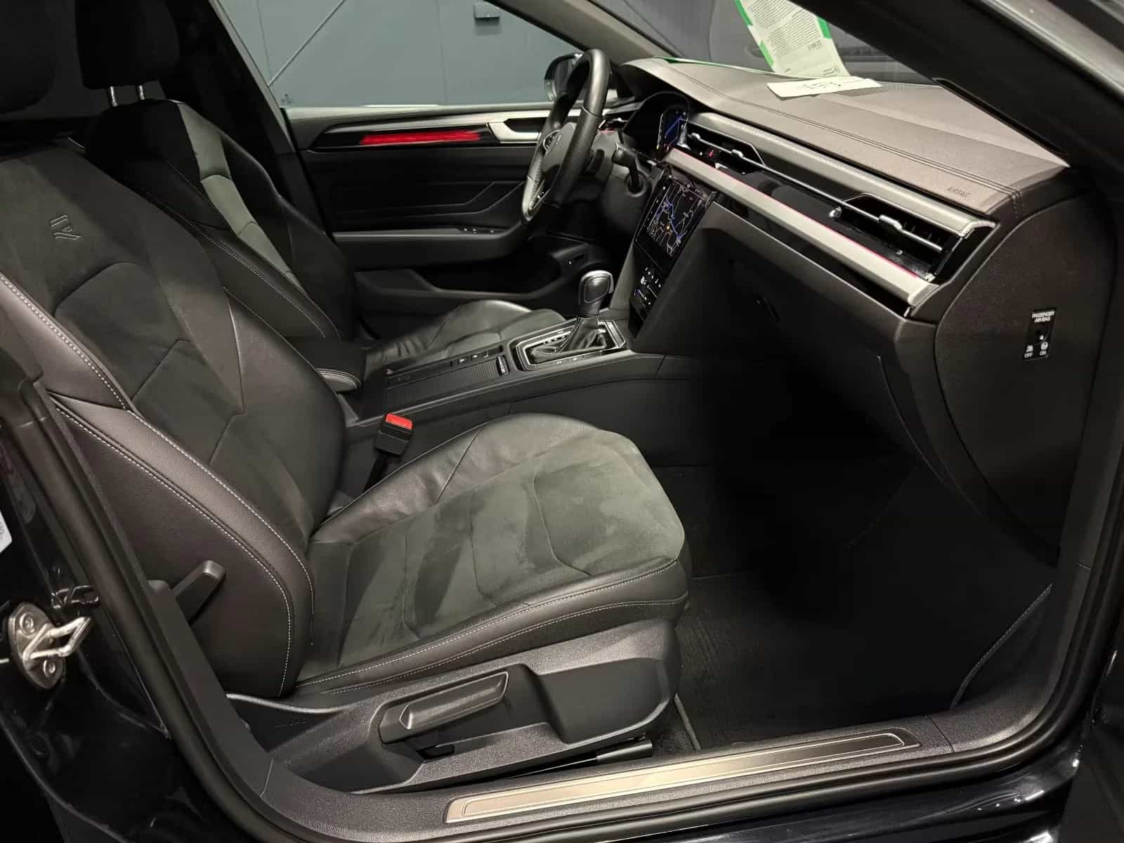 Volkswagen Arteon 11/2022-photo-13