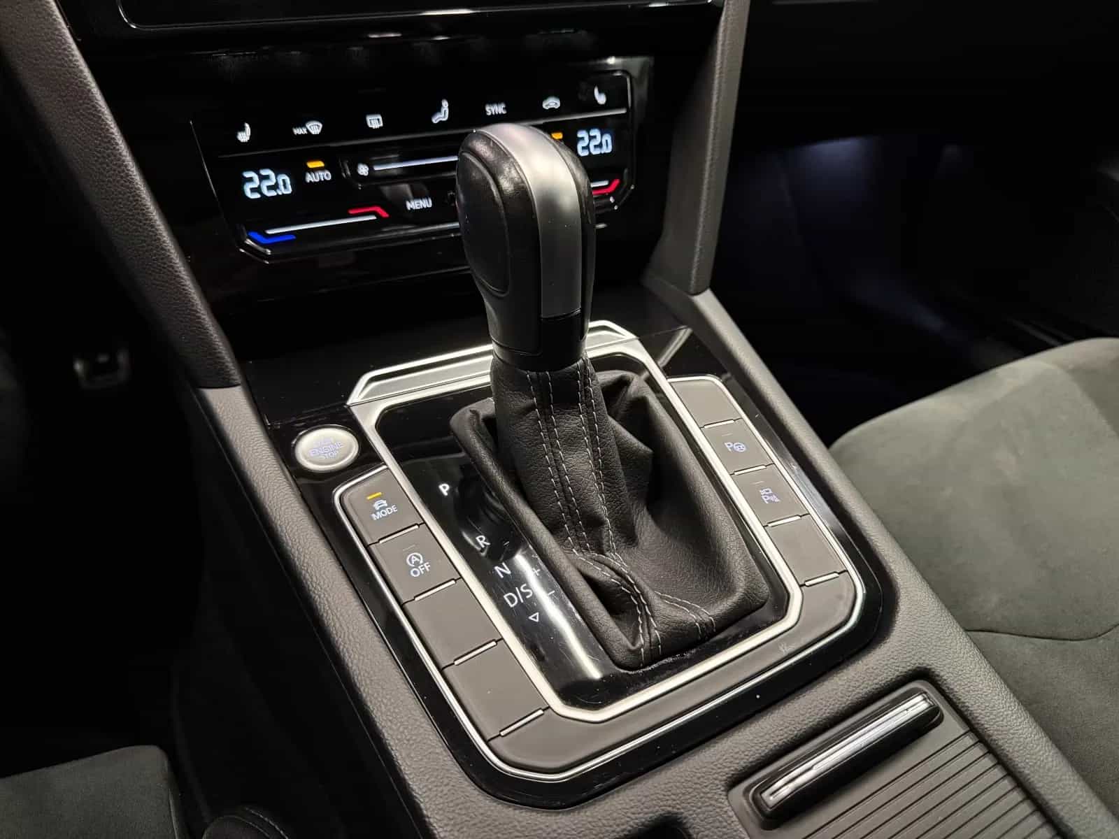 Volkswagen Arteon 11/2022-photo-22