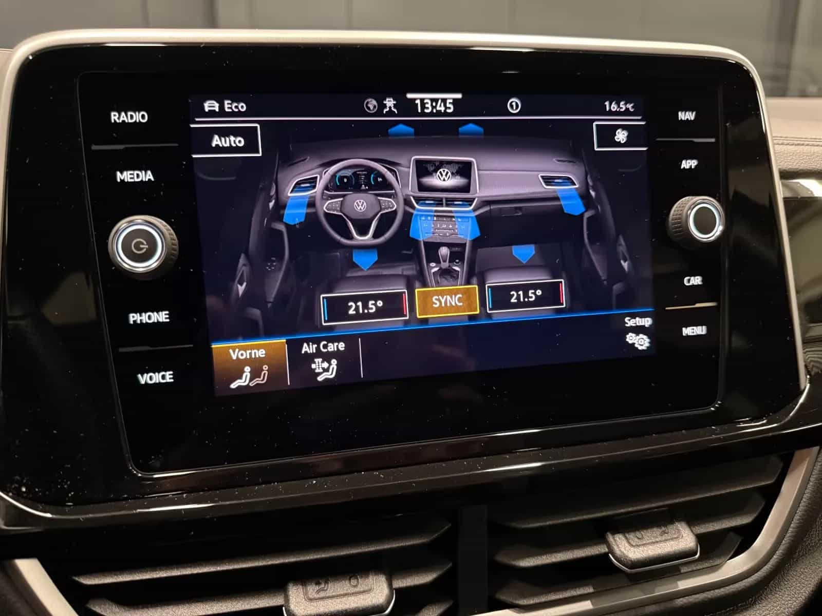 Volkswagen T-Roc 01/2023-photo-20