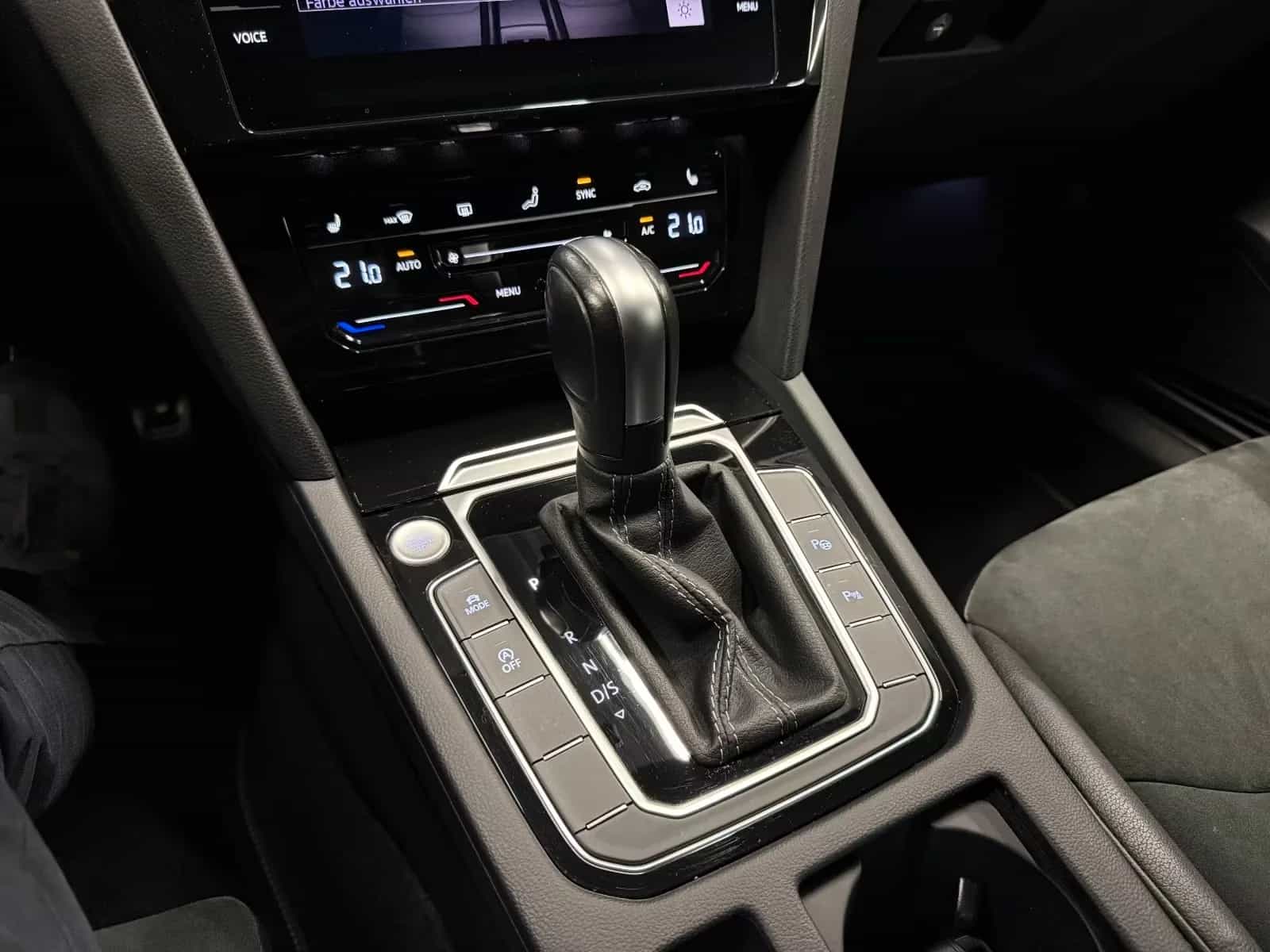 Volkswagen Arteon 11/2022-photo-25