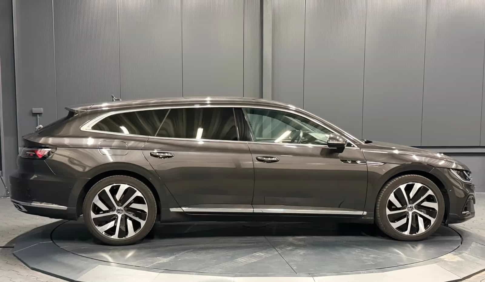 Volkswagen Arteon 11/2022-photo-8