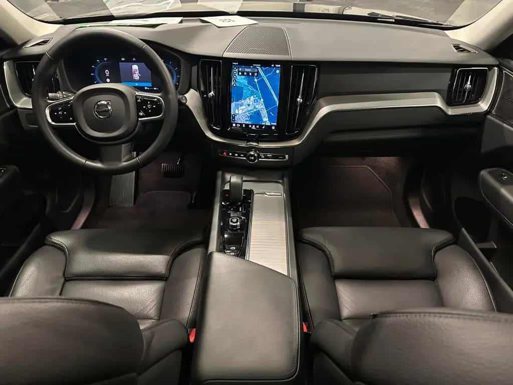 Volvo XC60 Plus Dark AWD *PANORAMA*360*LEDER*HIFI* 03/2023-photo-12