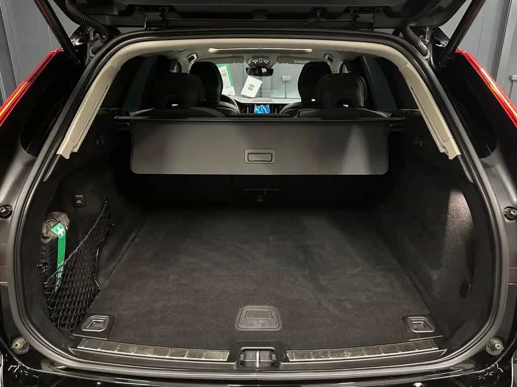 Volvo XC60 Plus Dark AWD *PANORAMA*360*LEDER*HIFI* 03/2023-photo-27