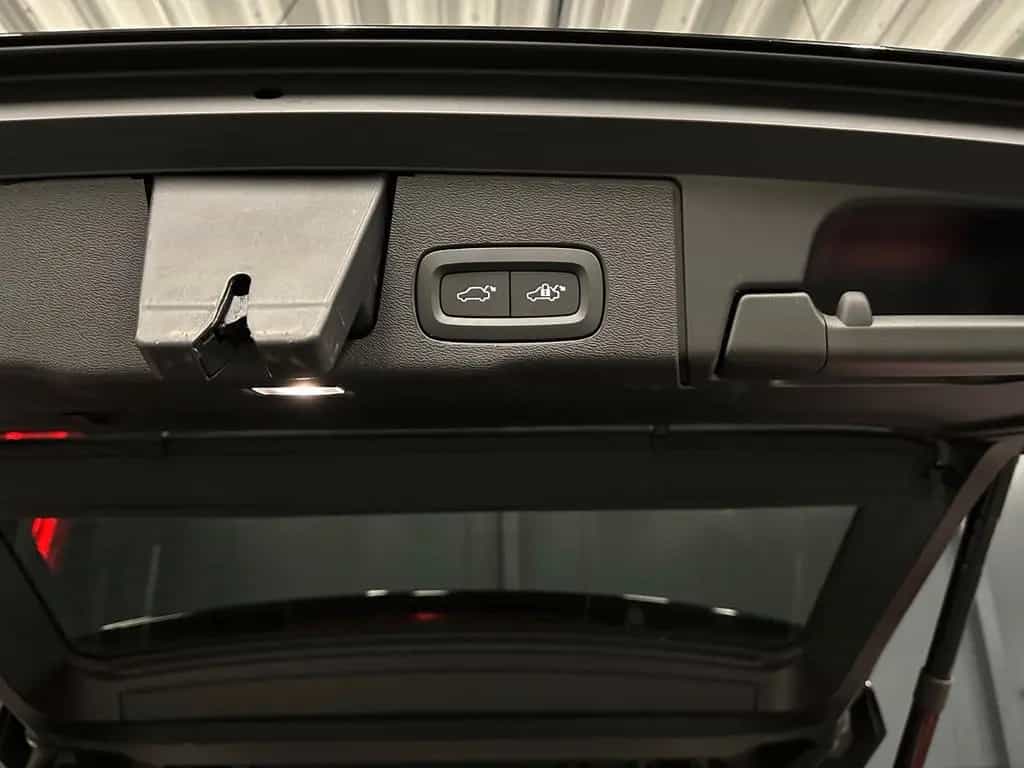 Volvo XC60 Plus Dark AWD *PANORAMA*360*LEDER*HIFI* 03/2023-photo-28