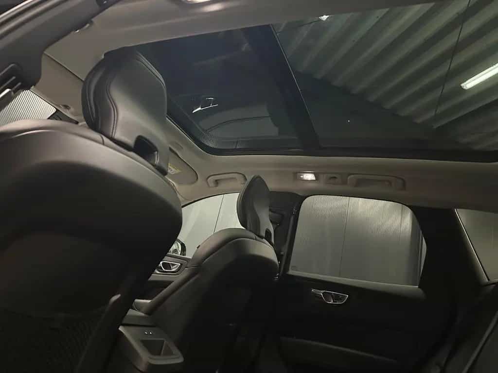Volvo XC60 Plus Dark AWD *PANORAMA*360*LEDER*HIFI* 03/2023-photo-9