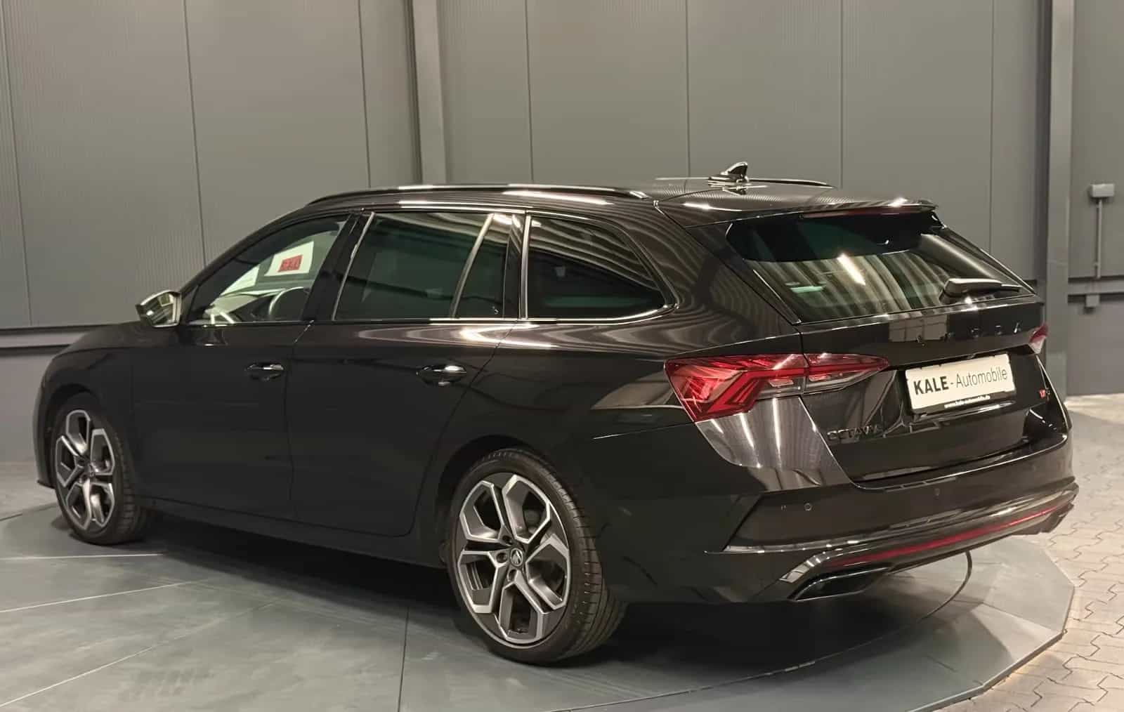 Skoda Octavia 11/2022-photo-3