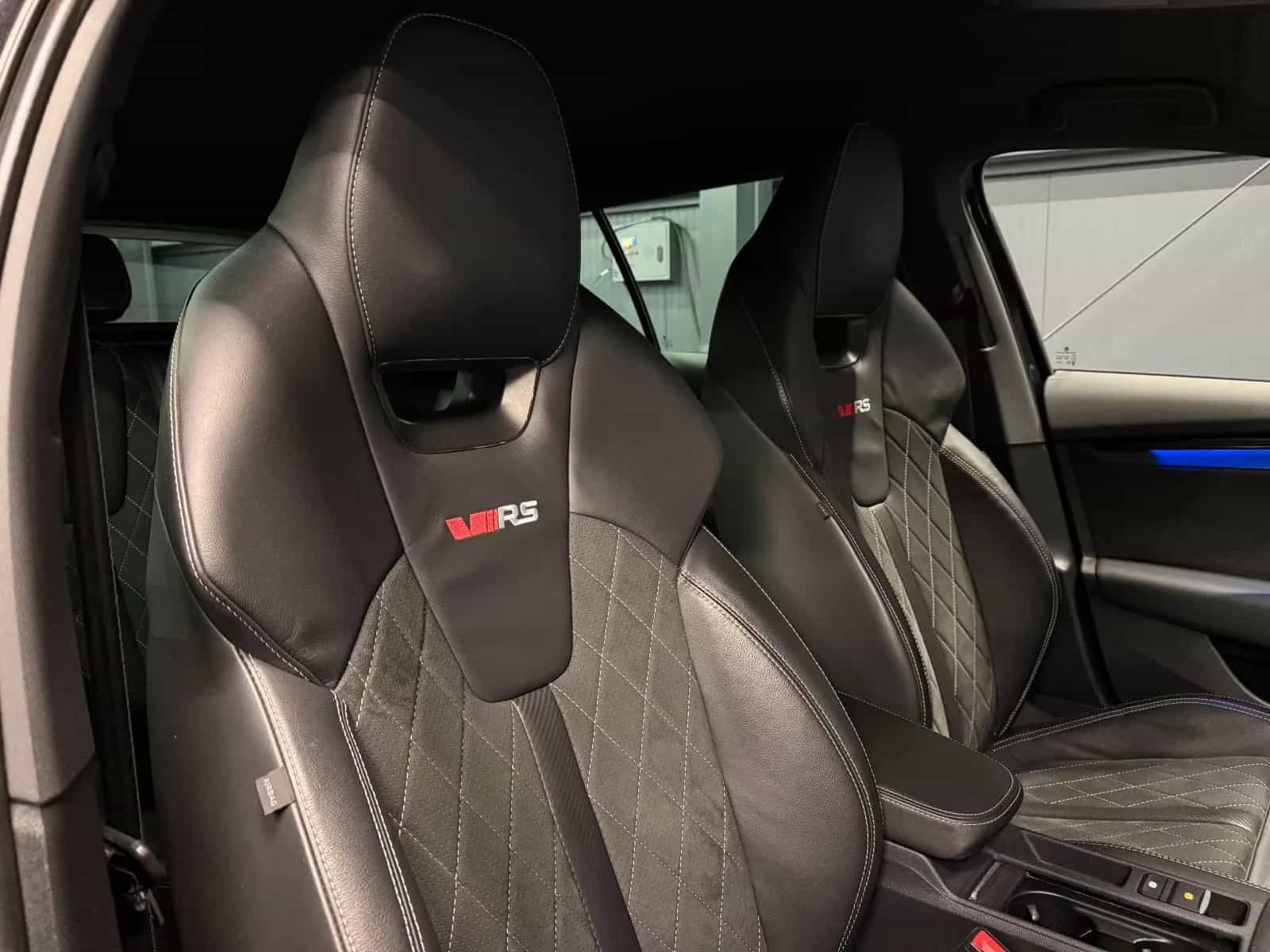 Skoda Octavia 09/2022-photo-10