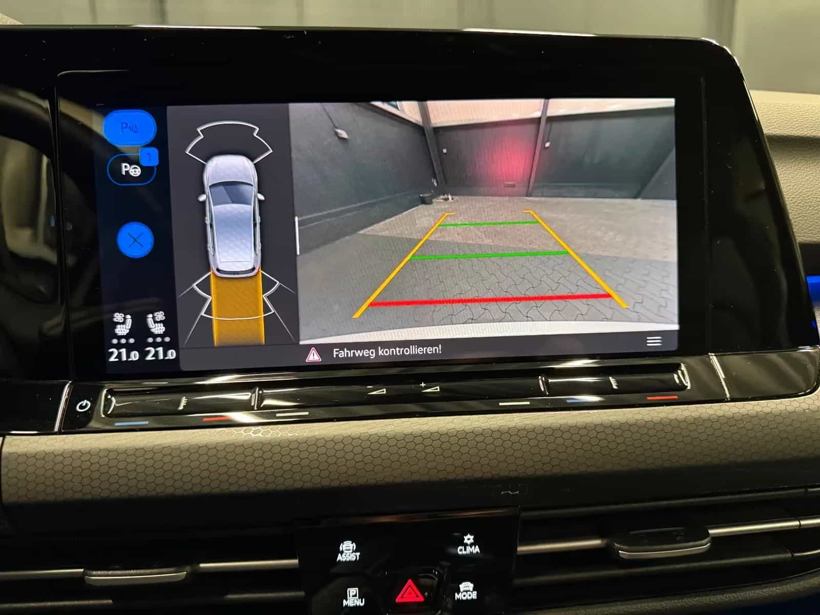 Volkswagen Golf 12/2023-photo-15