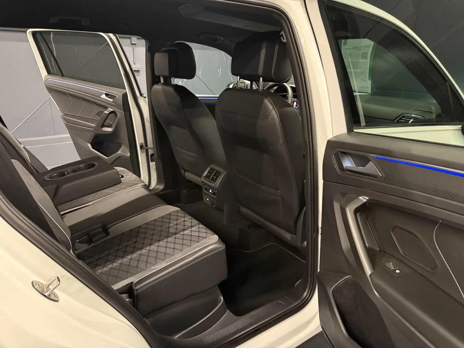 Volkswagen Tiguan Allspace 11/2021-photo-31