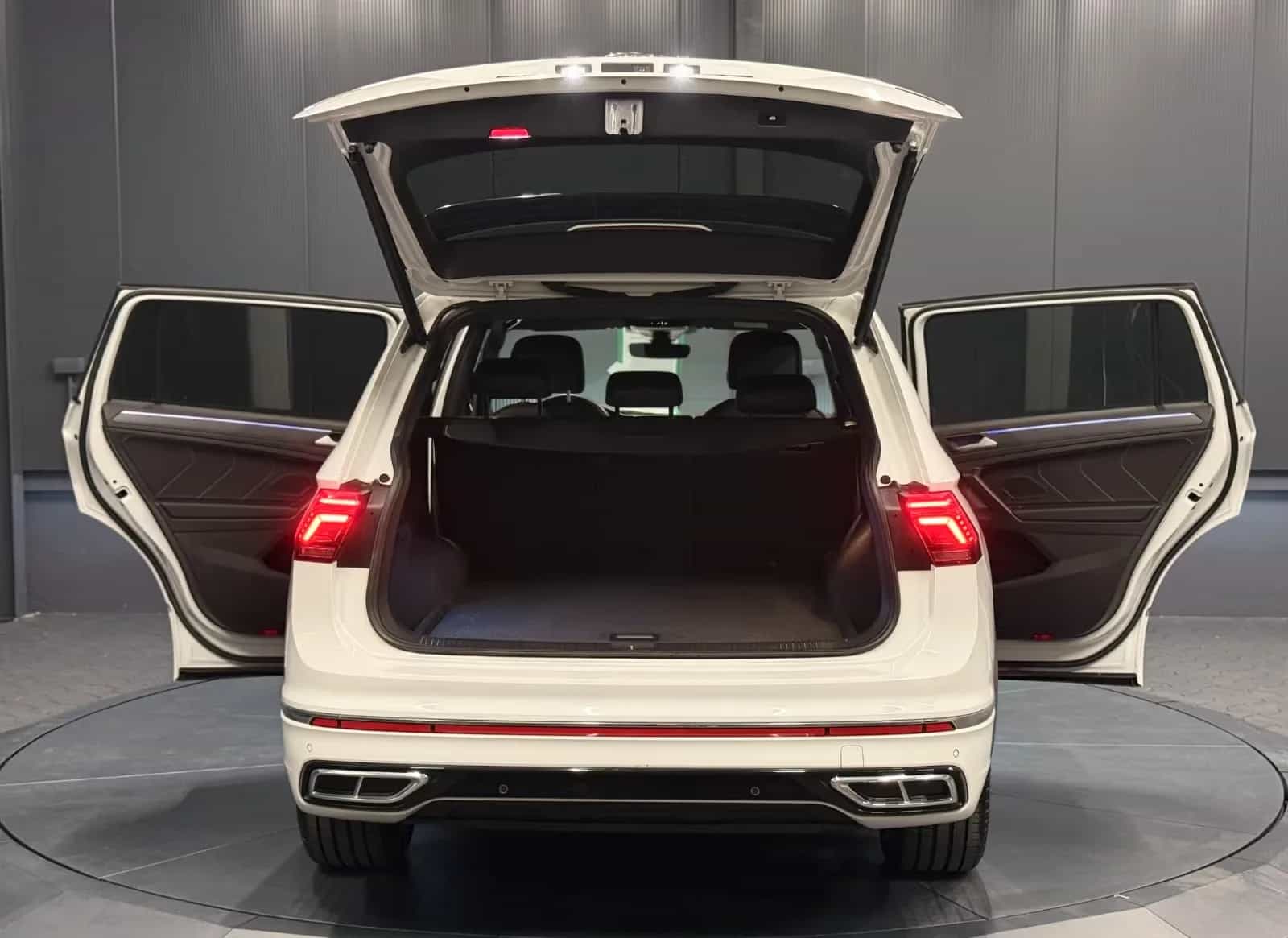 Volkswagen Tiguan Allspace 11/2021-photo-6