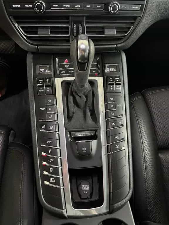 Porsche Macan PDK*PANO+BOSE+Luftfed.*Deutsch U-Frei 05/2019-photo-23