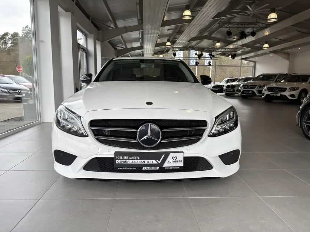 Mercedes-Benz C-Class 300 Limousine LED*RFK*AMBIENTE*NIGHT 05/2019-photo-1