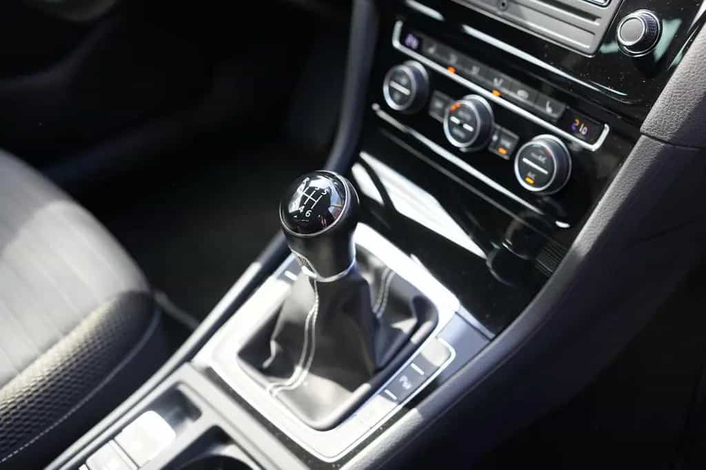 Volkswagen Golf VII Lim. Cup BMT*1.HAND*KLIMA*PDC*LED*ESP* 11/2014-photo-14