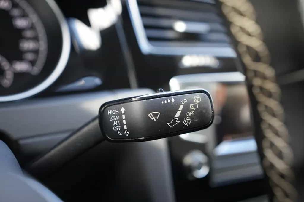 Volkswagen Golf VII Lim. Cup BMT*1.HAND*KLIMA*PDC*LED*ESP* 11/2014-photo-15