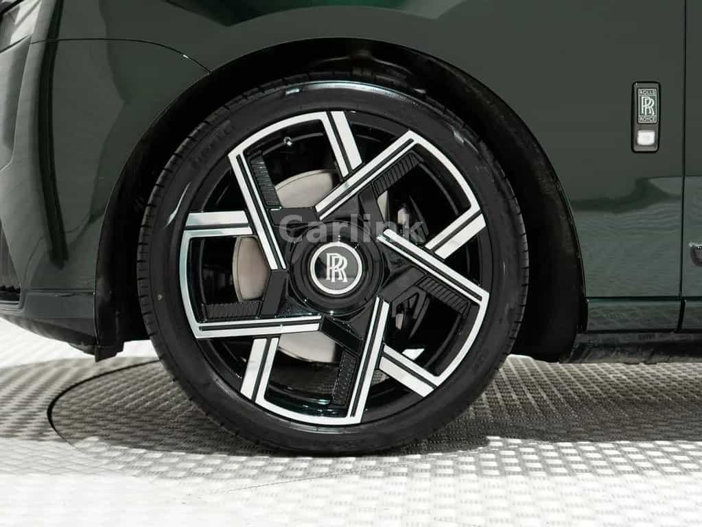 Rolls-Royce Cullinan Series II Black Badge -DARK EMERALD- 02/2026-photo-17