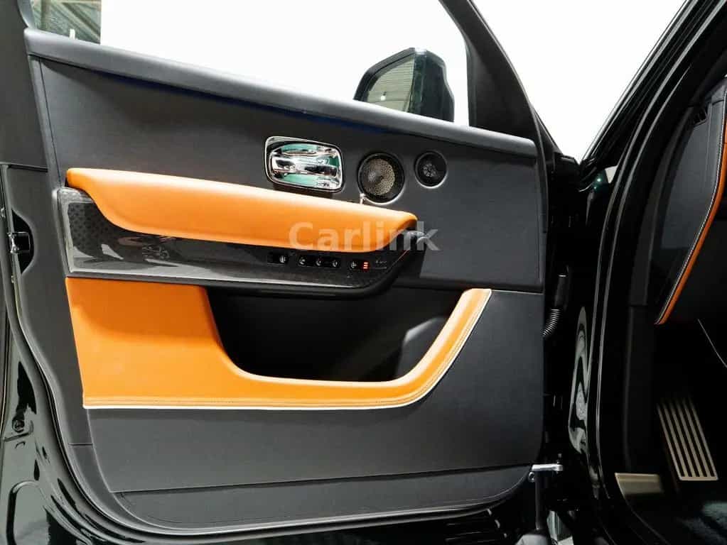 Rolls-Royce Cullinan Series II Black Badge -DARK EMERALD- 02/2026-photo-32