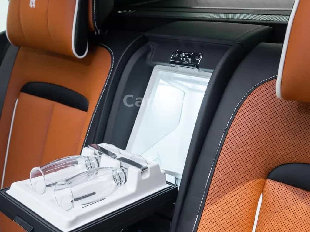 Rolls-Royce Cullinan Series II Black Badge -DARK EMERALD- 02/2026-photo-43