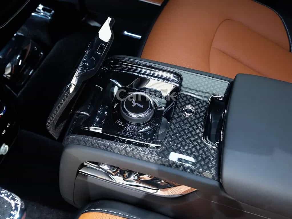 Rolls-Royce Cullinan Series II Black Badge -DARK EMERALD- 02/2026-photo-44
