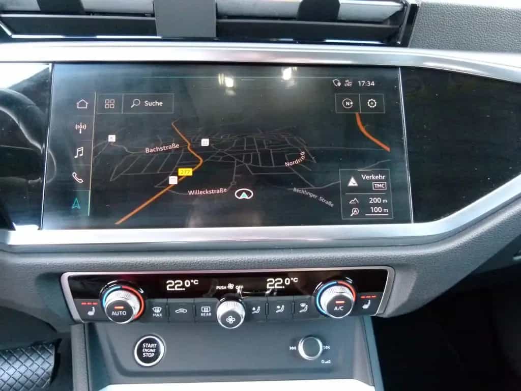 Audi Q3 Sportback 45TFSI quattro S-line ACC AHK Leder 02/2021-photo-12
