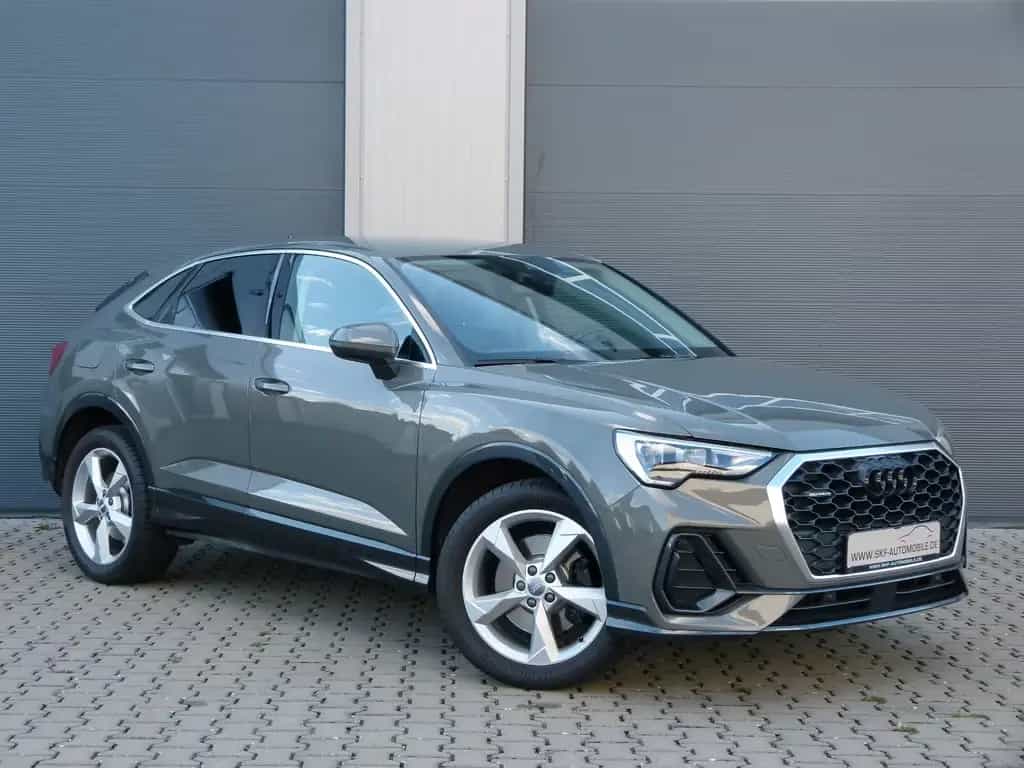 Audi Q3 Sportback 45TFSI quattro S-line ACC AHK Leder 02/2021-photo-2