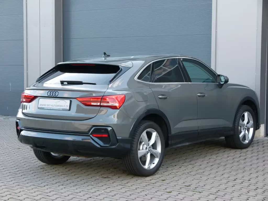 Audi Q3 Sportback 45TFSI quattro S-line ACC AHK Leder 02/2021-photo-5
