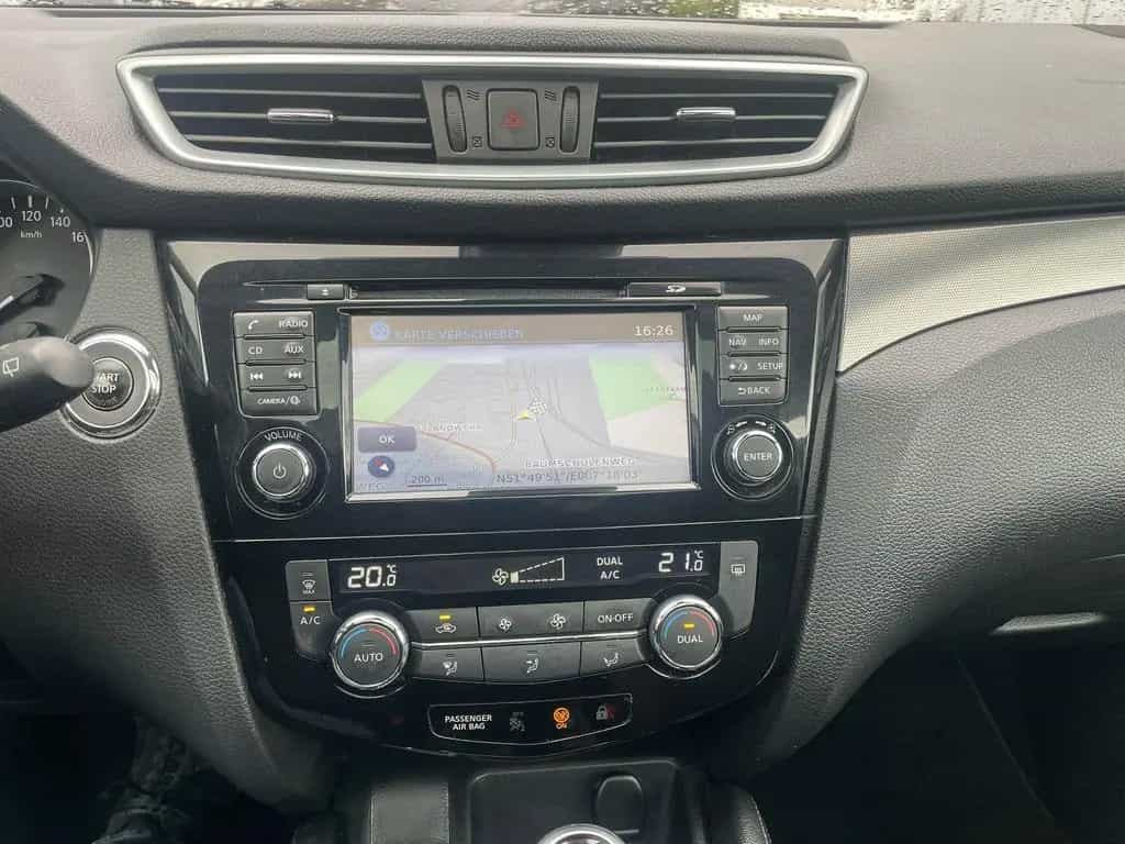 Nissan Qashqai Aut. N-Connecta Panorama Navi Kamera DAB 08/2018-photo-15