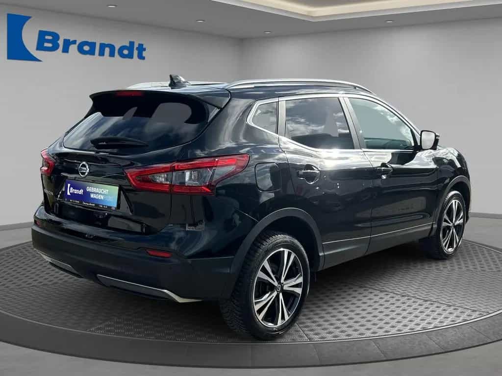 Nissan Qashqai 1.3 DIG-T N-Connecta PANO+NAVI+PDC+GJR 11/2020-photo-2