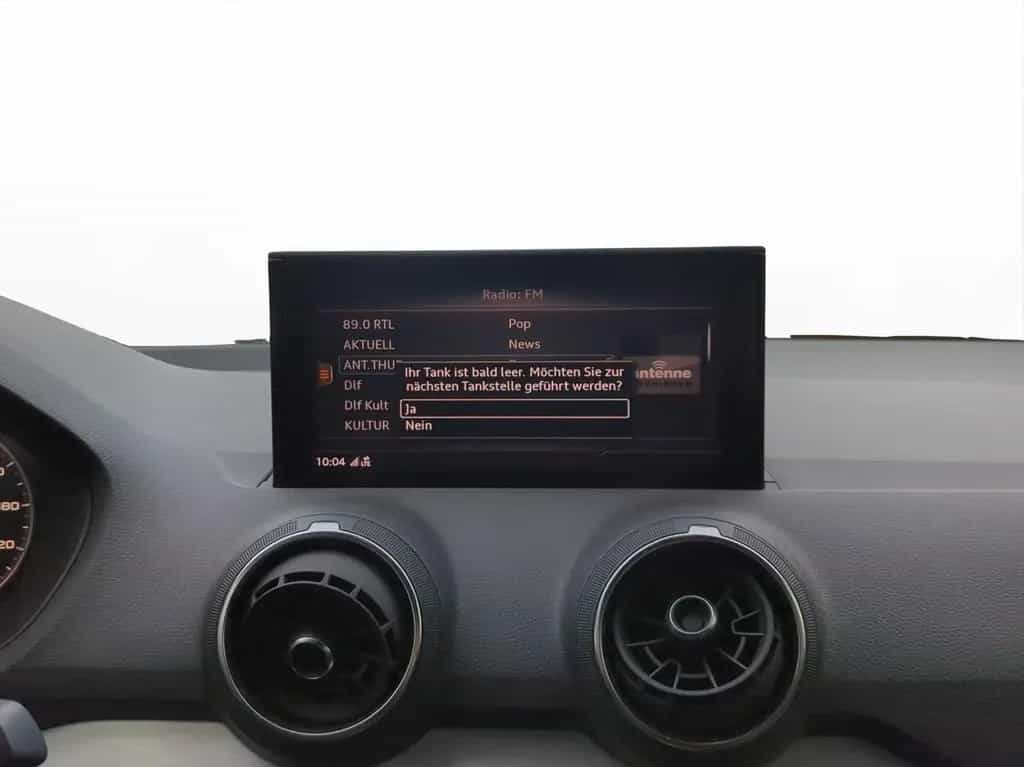 Audi Q2 2.0 TFSI quattro sport AHK LED 08/2018-photo-4
