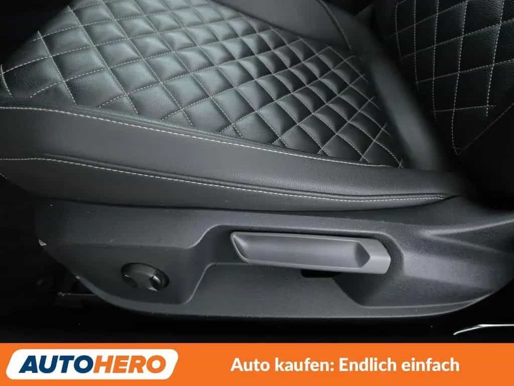 Volkswagen T-Roc 1.5 TSI ACT R-Line Aut.*LED*ACC*PDC*SHZ*BT 04/2021-photo-27