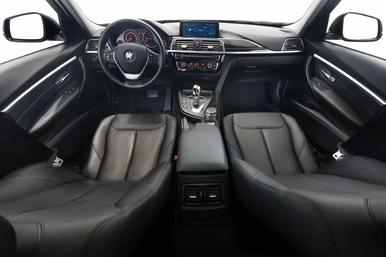 BMW 3 Series 10/2018-photo-19