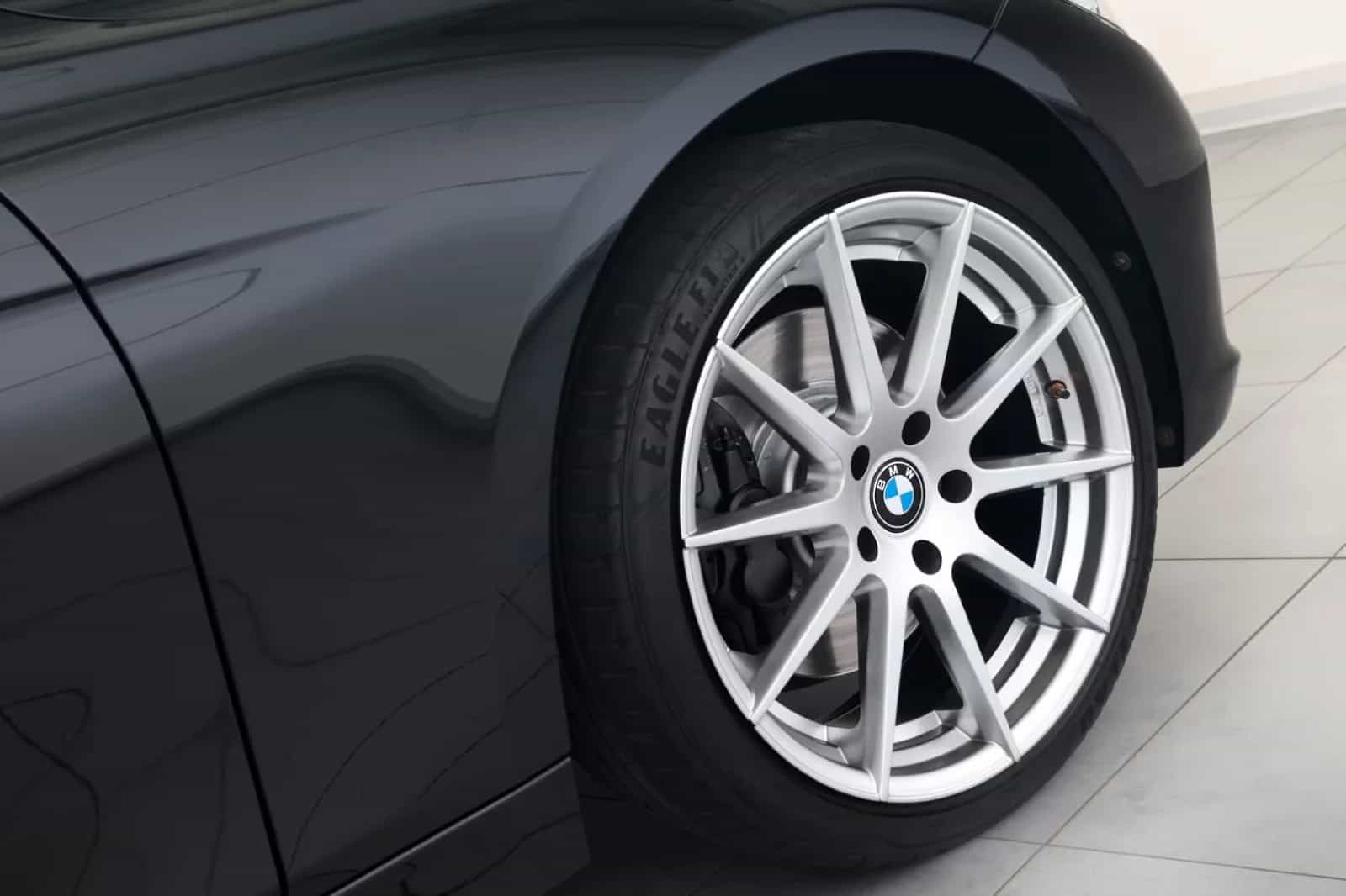 BMW 3 Series 10/2018-photo-4