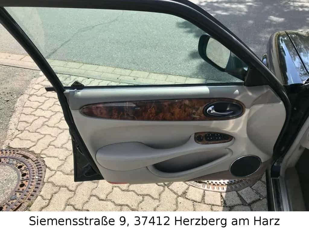 Jaguar XJ 4.0 Sovereign 180044km*Leder*SHZ*Navi*Temp*SD 07/2001-photo-8