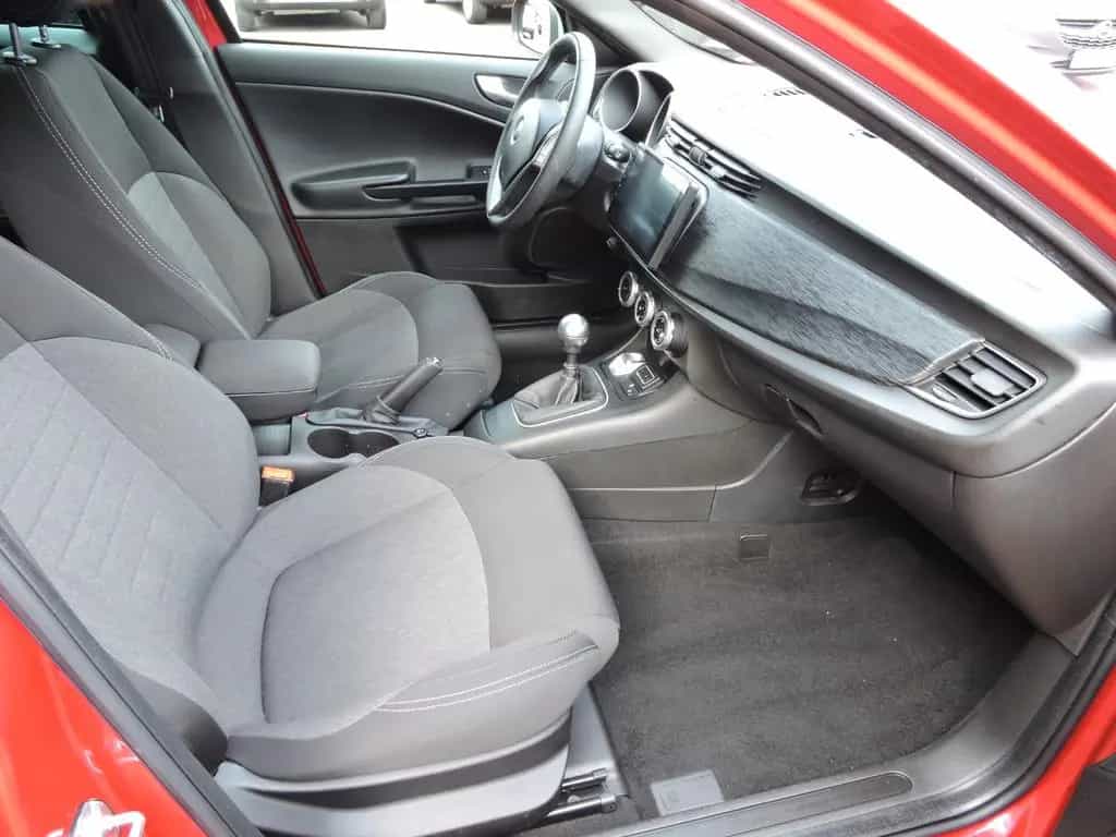 Alfa Romeo Giulietta Sport 1HD HU NEU 08/2018-photo-10