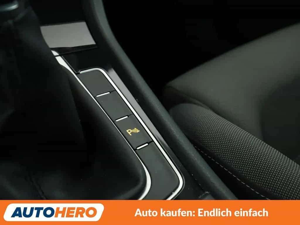 Volkswagen Golf VII 1.4 TSI Highline BlueMotion*LED*ACC*CAM 11/2017-photo-25