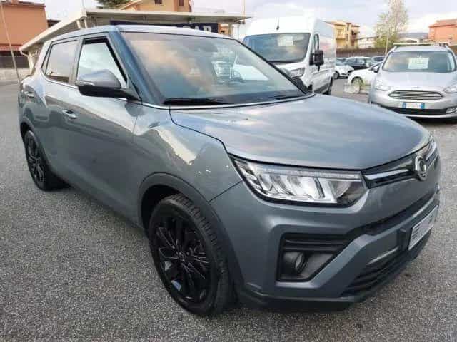Ssangyong Tivoli SSANGYONG Tivoli 1.6 diesel 2WD Exclusive Uniprò 05/2021-photo-2