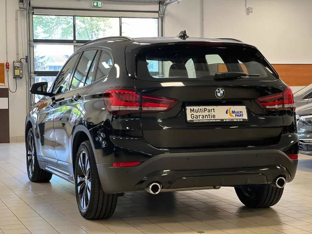 BMW X1 xDrive Sport Line AUT/HUD/AHK/Kamera/KeyLess 11/2022-photo-1