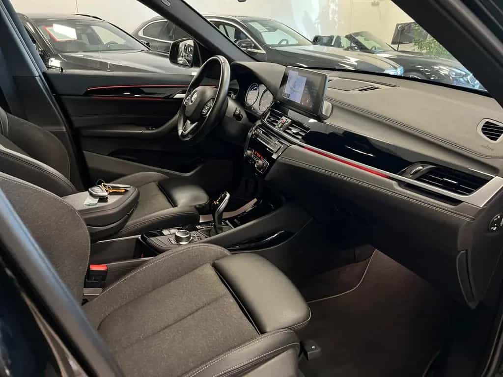BMW X1 xDrive Sport Line AUT/HUD/AHK/Kamera/KeyLess 11/2022-photo-26