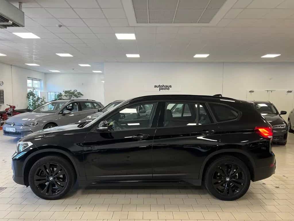 BMW X1 xDrive Sport Line AUT/HUD/AHK/Kamera/KeyLess 11/2022-photo-6