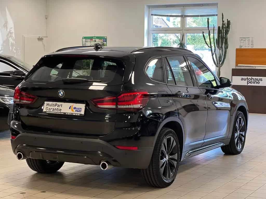BMW X1 xDrive Sport Line AUT/HUD/AHK/Kamera/KeyLess 11/2022-photo-9