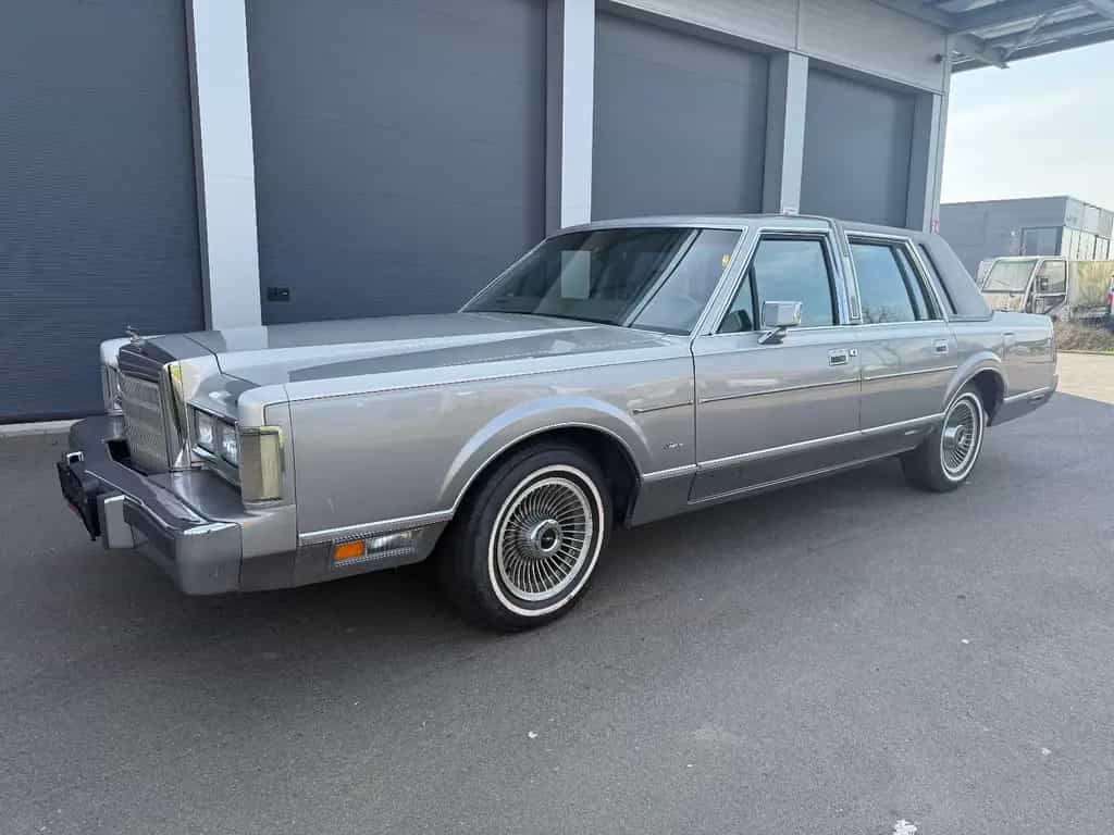 Lincoln Town Car Cartier Klima 07/1988-photo-0