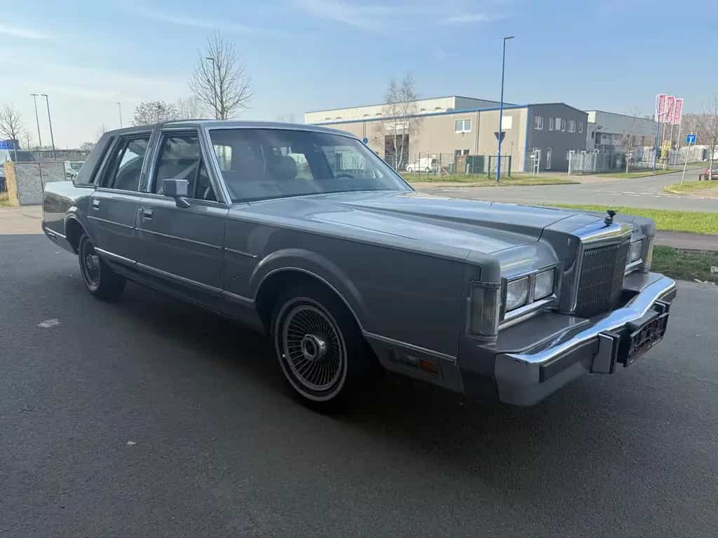 Lincoln Town Car Cartier Klima 07/1988-photo-2