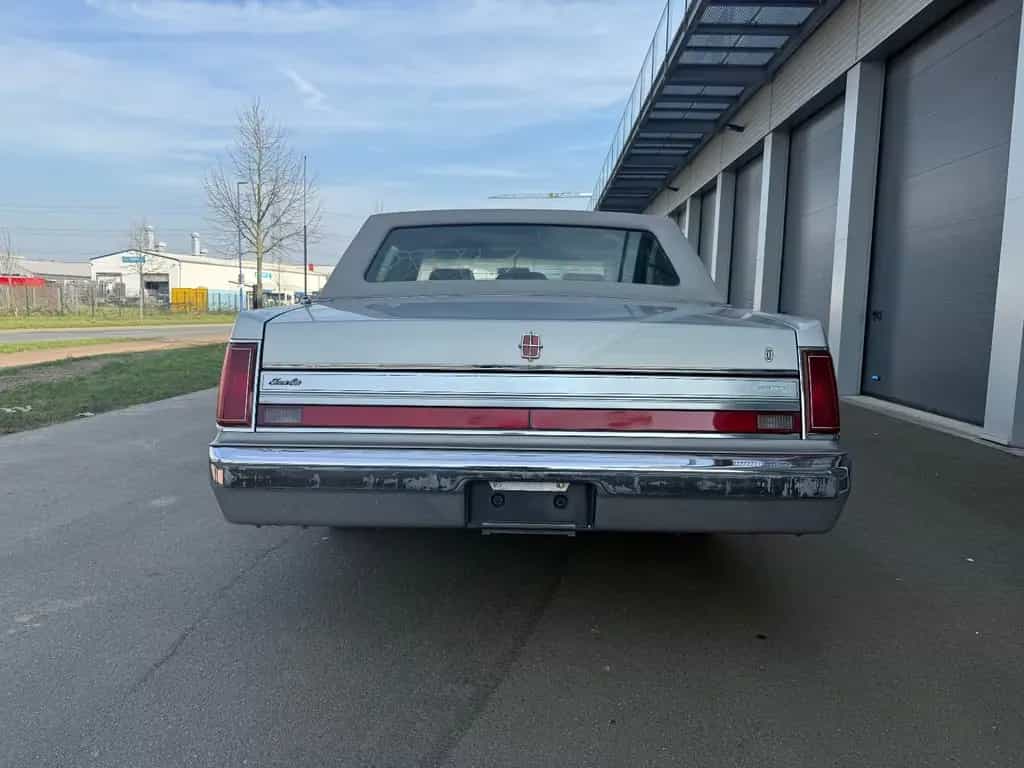 Lincoln Town Car Cartier Klima 07/1988-photo-5