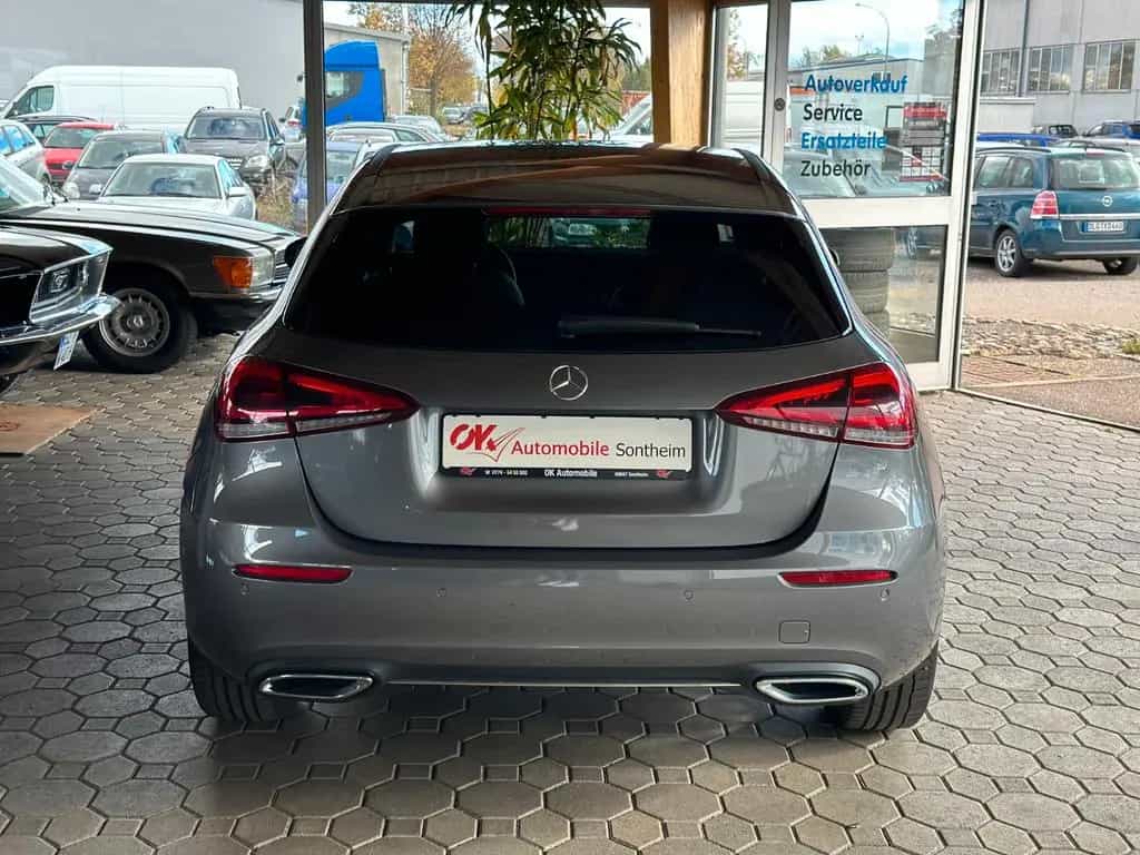 Mercedes-Benz A-Class Progressive 7G*PDC*Spur*LED*Nav*Widescreen 05/2019-photo-3