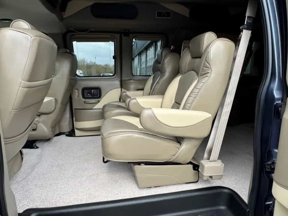 Chevrolet Express Chevy Conversion Van 5.3 Vortec 05/2011-photo-10