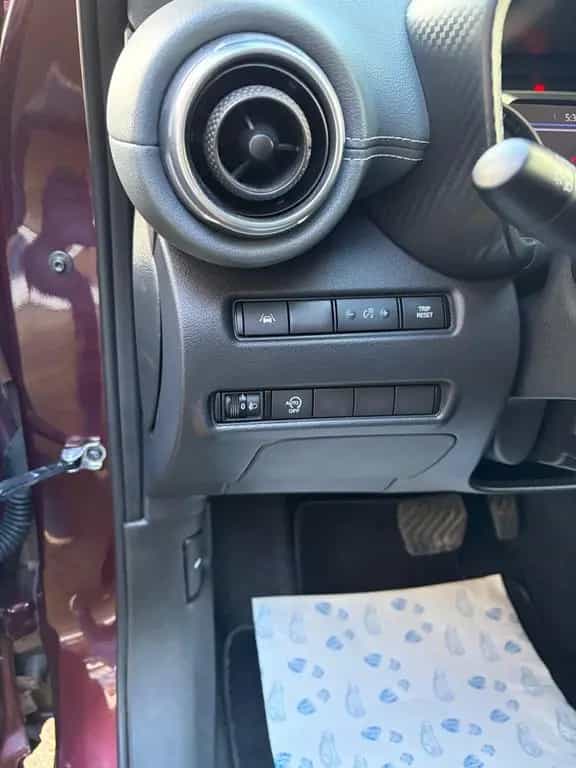 Nissan Juke N-Connecta*TÜV*INSPEKTION*NEU 10/2020-photo-12