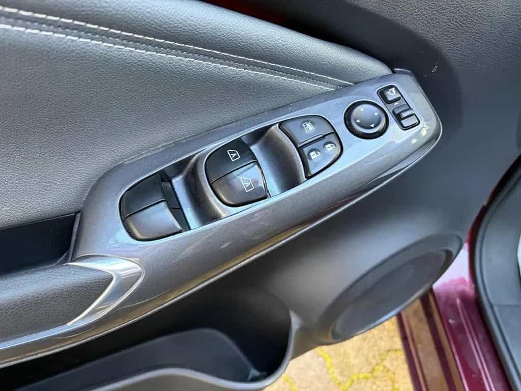 Nissan Juke N-Connecta*TÜV*INSPEKTION*NEU 10/2020-photo-13